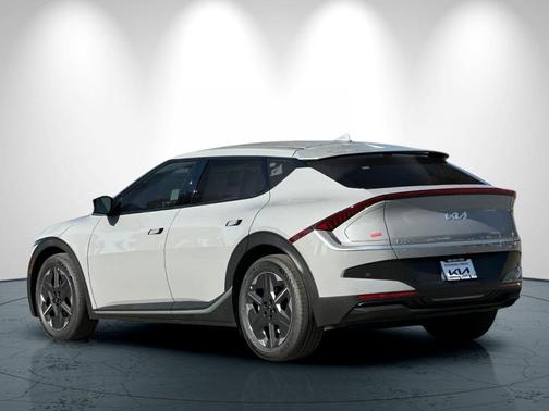 2025 Kia EV6 Light Long Range