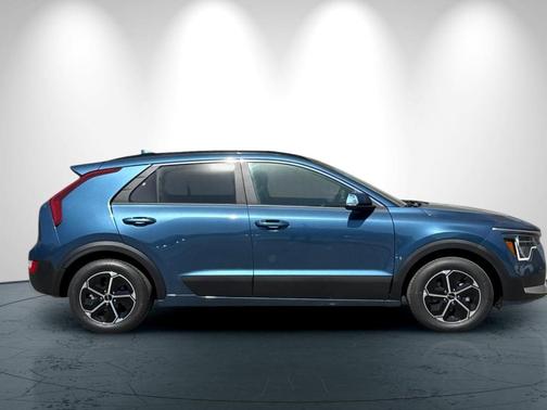 2025 Kia Niro Plug-In Hybrid EX
