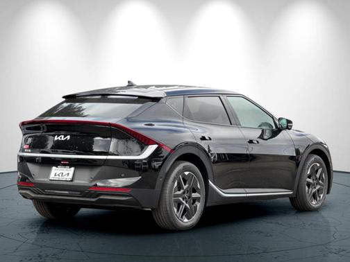2025 Kia EV6 Light Long Range