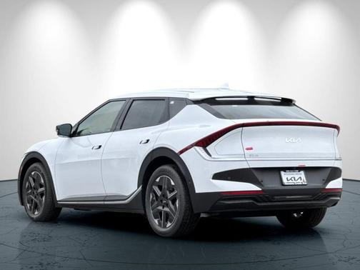 2025 Kia EV6 Light Long Range