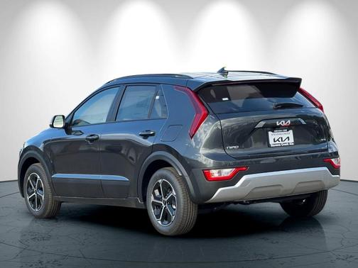 2025 Kia Niro EX