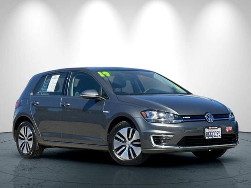 Indium Gray Metallic 2019 Volkswagen e-Golf SE