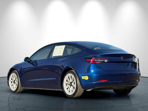 2022 Tesla Model 3 Base