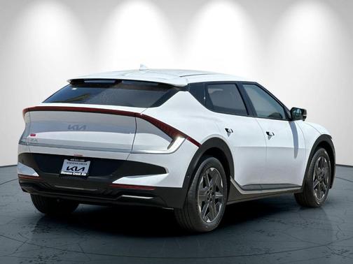 2025 Kia EV6 Light Long Range