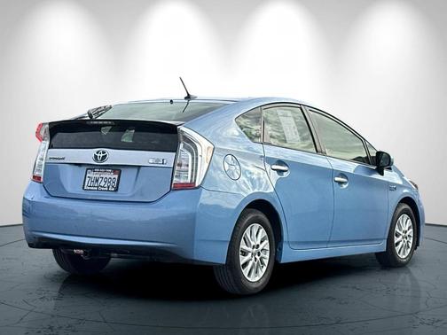 2015 Toyota Prius Plug-in 