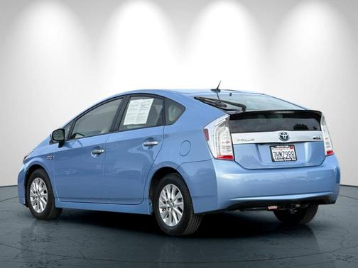 2015 Toyota Prius Plug-in 