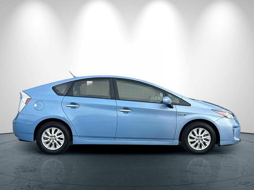2015 Toyota Prius Plug-in 