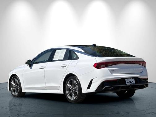 2022 Kia K5 EX