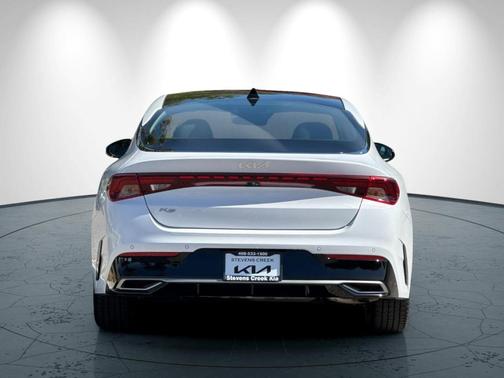 2022 Kia K5 EX
