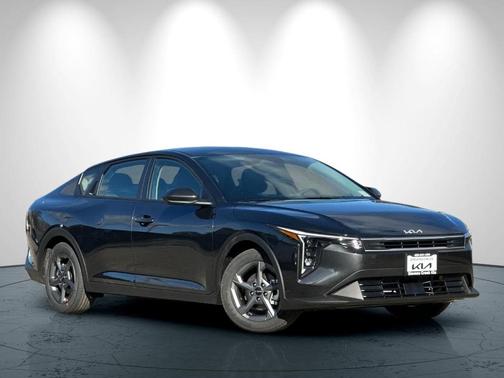 2026 Kia K4 