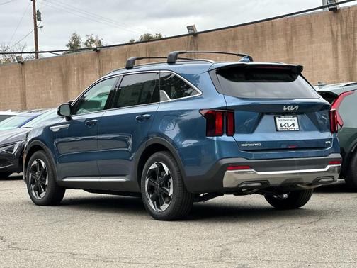 2025 Kia Sorento Plug-In Hybrid EX