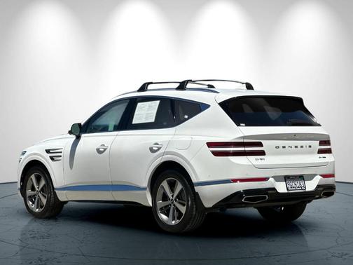 Uyuni White 2023 Genesis GV80 3.5T