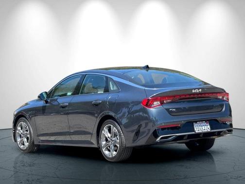 2022 Kia K5 EX