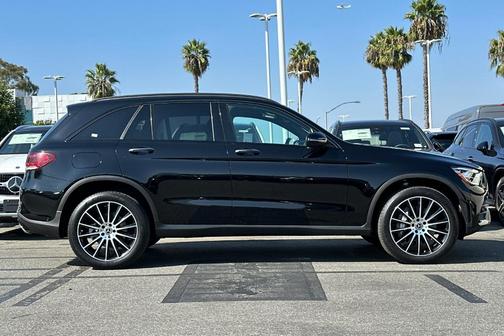 2022 Mercedes-Benz GLC 300 Base