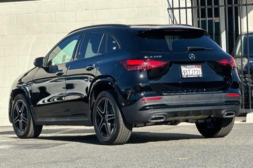 2025 Mercedes-Benz GLA 250 Base