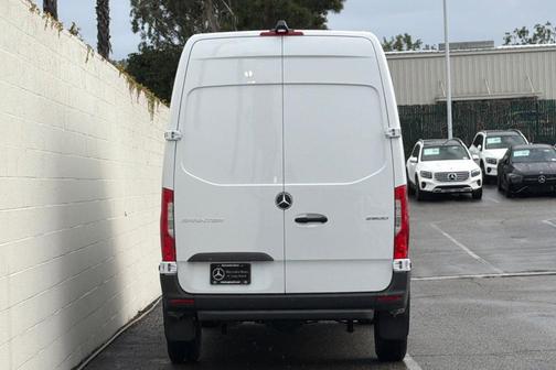 2026 Mercedes-Benz Sprinter 2500 Standard Roof