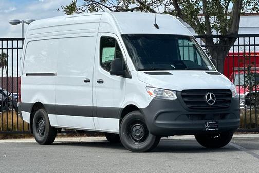 2025 Mercedes-Benz Sprinter 2500 Standard Roof