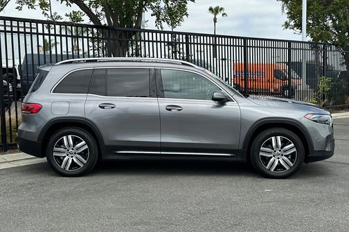 2023 Mercedes-Benz EQB 300