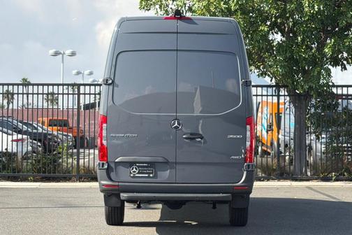 2026 Mercedes-Benz Sprinter 2500 170 WB High Roof Extended Cargo