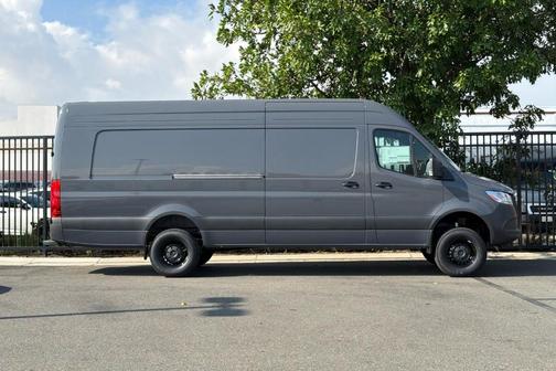 2026 Mercedes-Benz Sprinter 2500 170 WB High Roof Extended Cargo