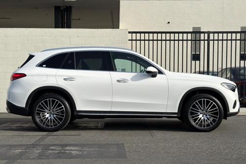2025 Mercedes-Benz GLC 300 Base 4MATIC