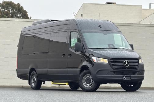 2026 Mercedes-Benz Sprinter 2500 170 WB High Roof Extended Cargo