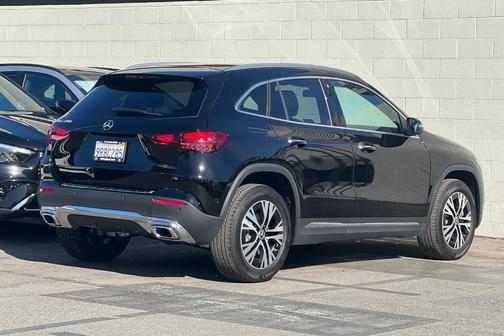 2025 Mercedes-Benz GLA 250 Base
