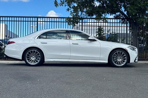 Moonlight White 2026 Mercedes-Benz S-Class S 500 4MATIC