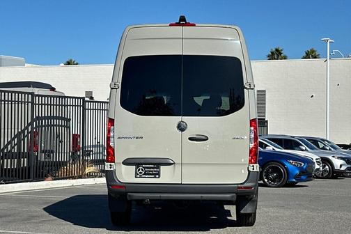 2026 Mercedes-Benz Sprinter 2500 144 WB Standard Roof Crew