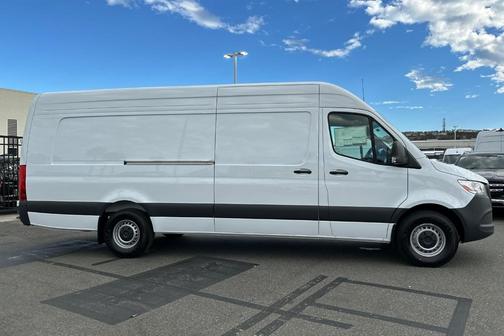 2026 Mercedes-Benz Sprinter 2500 170 WB