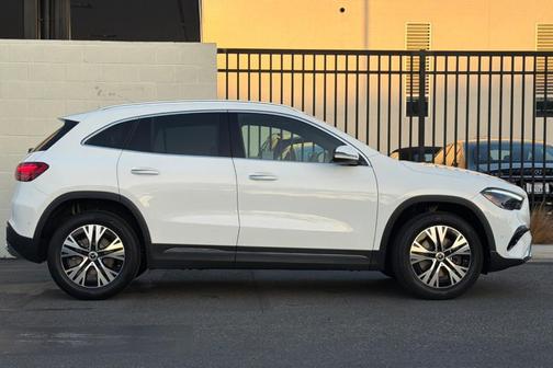 2025 Mercedes-Benz GLA 250 Base