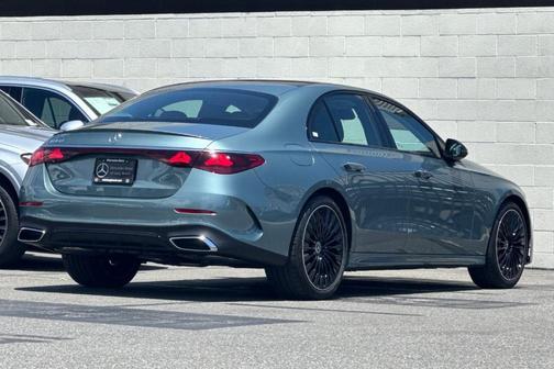 Verde 2026 Mercedes-Benz E-Class E 350