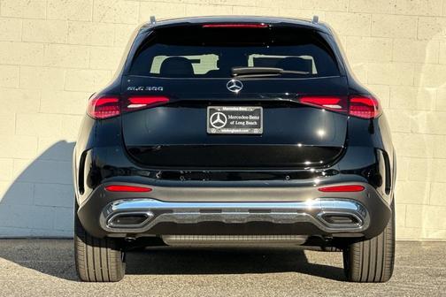 2026 Mercedes-Benz GLC 300 Base