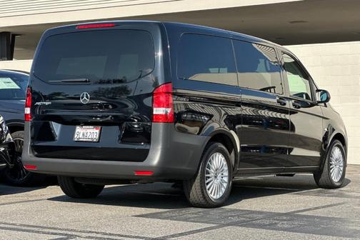 2023 Mercedes-Benz Metris Base