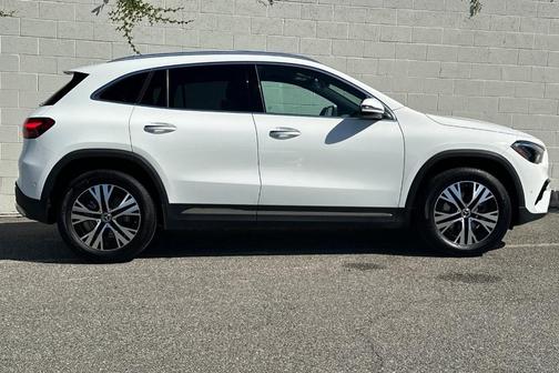 2025 Mercedes-Benz GLA 250 Base