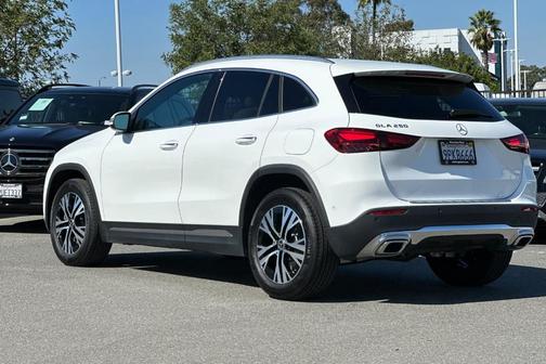 2025 Mercedes-Benz GLA 250 Base