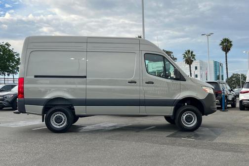 2026 Mercedes-Benz Sprinter 2500 Standard Roof