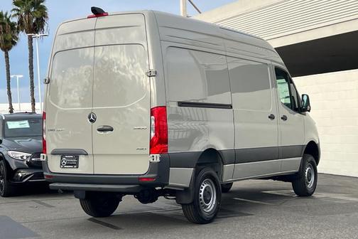 2026 Mercedes-Benz Sprinter 2500 Standard Roof