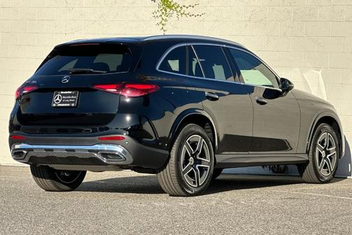 2026 Mercedes-Benz GLC 300 Base