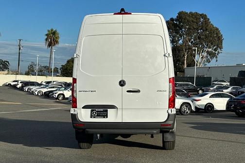 2026 Mercedes-Benz Sprinter 2500 144 WB