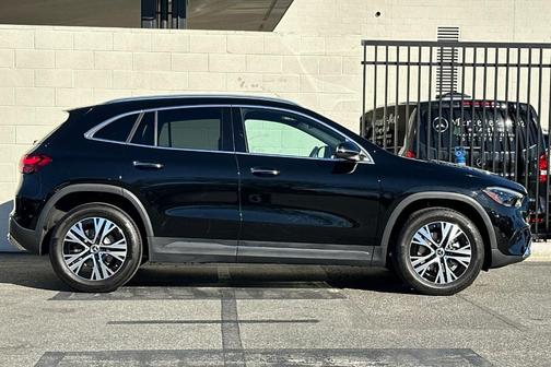 2025 Mercedes-Benz GLA 250 Base