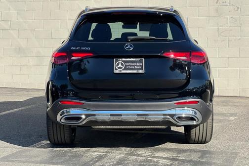 2026 Mercedes-Benz GLC 300 Base