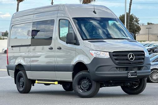 2025 Mercedes-Benz Sprinter 2500