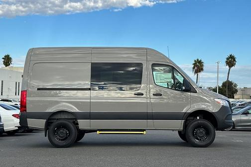 2025 Mercedes-Benz Sprinter 2500