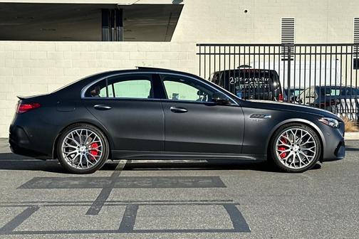 2024 Mercedes-Benz AMG C 63 S E Performance