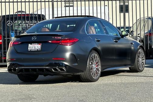 2024 Mercedes-Benz AMG C 63 S E Performance