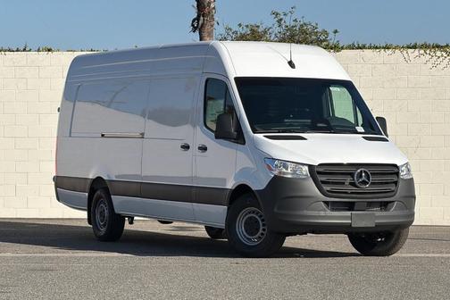 2026 Mercedes-Benz Sprinter 2500 Standard Roof