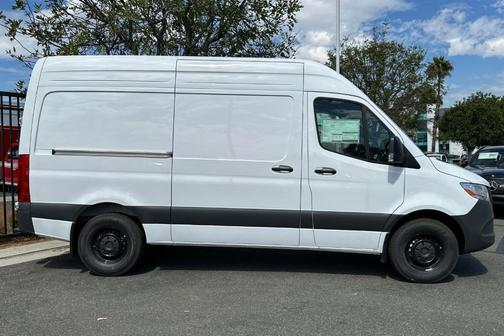 2025 Mercedes-Benz Sprinter 2500 Standard Roof
