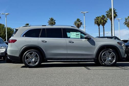Alpine Gray 2026 Mercedes-Benz GLS 450 4MATIC