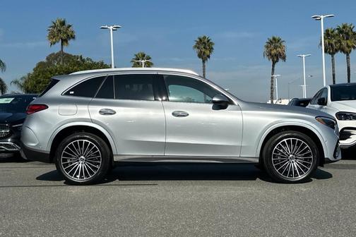 2026 Mercedes-Benz GLC 300 Base